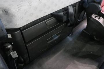 �������ó� �Ӱ�S700 580���� 6X4 CNG�Զ���ǣ����ͼƬ