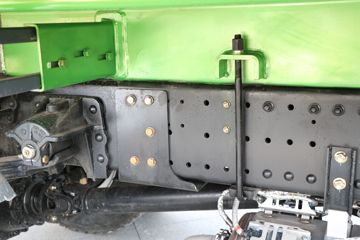 �������ó� ����X9 220���� 4X2 3.75����ж��ͼƬ