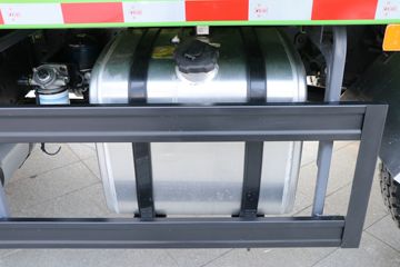 �������ó� ����X9 220���� 4X2 3.75����ж��ͼƬ