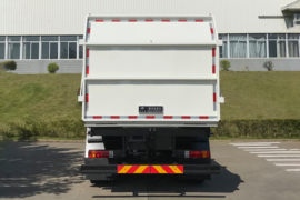 东风柳汽底盘&nbsp;垃圾运输车外观图片