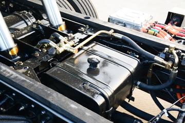 �ɵ�HX5 4X2 4.13�׵��Ż�϶�����ж��17.52kWhͼƬ