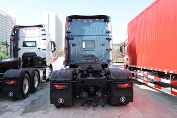 轾德·炎&nbsp;牵引车外观                                                图片