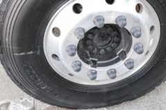 陕汽商用车 轾德·炎 高配版 560马力 6X4 长头牵引车(国六)(SX4259CP6454)