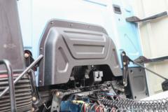 陕汽重卡 德龙X6000 旗舰版 800马力 6X4 AMT自动档牵引车(SX4259GE4Q4)