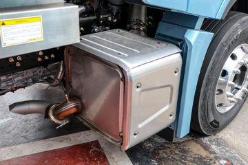 �����ؿ� ����X6000 �콢�� 590���� 6X4 LNG�Զ���ǣ����(Һ��)(SX4259GE4TLQ4)ͼƬ