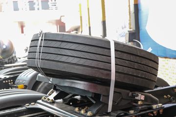 �����ؿ� ����X6000 �콢�� 590���� 6X4 LNG�Զ���ǣ����(Һ��)(SX4259GE4TLQ4)ͼƬ