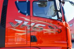 青岛解放推出560马力牵引车头，欢迎广大卡友选购