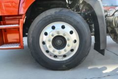 一汽解放 J6G 领航版 320马力 4X2 6.75米AMT自动档栏板载货车(CA1181P62K1L4E6)