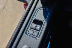 青岛解放 JH5重卡 460马力 6X4 LNG牵引车(CA4250P2K8T1NE6A80)