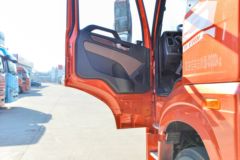 青岛解放 JH5重卡 460马力 6X4 LNG牵引车(CA4250P2K8T1NE6A80)