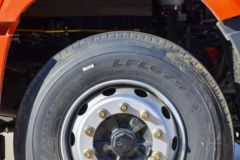 青岛解放 JH5重卡 460马力 6X4 LNG牵引车(CA4250P2K8T1NE6A80)