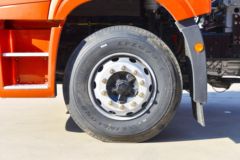 青岛解放 JH5重卡 460马力 6X4 LNG牵引车(CA4250P2K8T1NE6A80)