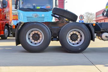�ൺ��� JH6�ؿ� �ʻݰ� 480���� 6X4 LNG�Զ���ǣ����(һ��12��)(Һ��)ͼƬ