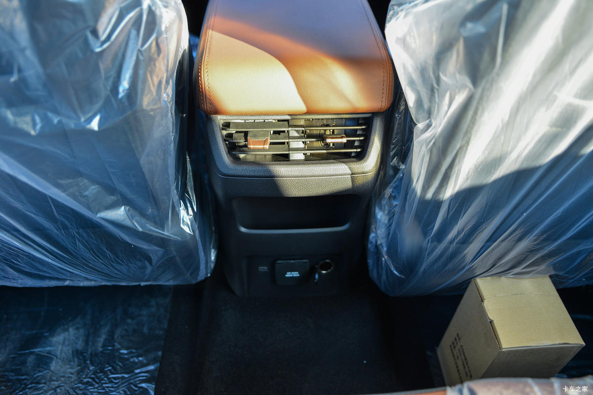 ���� ��� �ɽ� ������ 2.3T���� 177���� �Զ����� ����˫��Ƥ����ʻ��                                               
