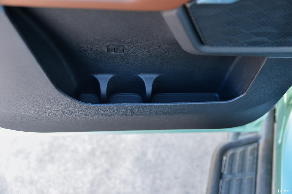 ���� ��� �ɽ� ������ 2.3T���� 177���� �Զ����� ����˫��Ƥ����ʻ��                                               
