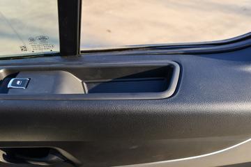 �������� ��ȫ˳ 2023�� 143���� 2.0T���� 6�� �Զ� �����ж��๦�ܳ�ͼƬ