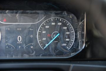 �������� ��ȫ˳ 2023�� 143���� 2.0T���� 6�� �Զ� �����ж��๦�ܳ�ͼƬ