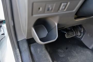 �������� ��ȫ˳ 2023�� 143���� 2.0T���� 6�� �Զ� �����ж��๦�ܳ�ͼƬ