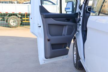 �������� ��ȫ˳ 2023�� 143���� 2.0T���� 6�� �Զ� �����ж��๦�ܳ�ͼƬ