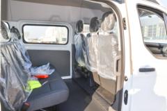 江铃汽车 新全顺 2023款 143马力 2.0T柴油 6座 自动 短轴中顶多功能车