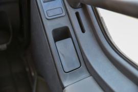 解放J6L&nbsp;载货车驾驶室                                               图片