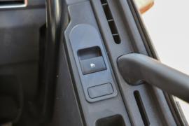 解放J6L&nbsp;载货车驾驶室                                               图片