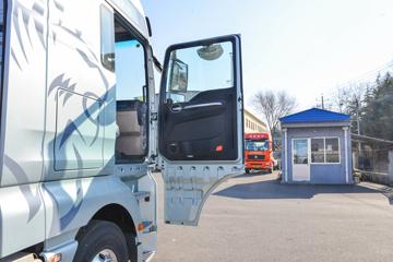 �й����� �ǵ¿�SITRAK G7H�ؿ� 610���� 6X4 AMT�Զ���ǣ����(Һ��)ͼƬ