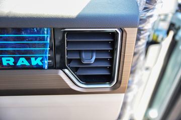 �й����� �ǵ¿�SITRAK G7H�ؿ� 610���� 6X4 AMT�Զ���ǣ����(Һ��)ͼƬ