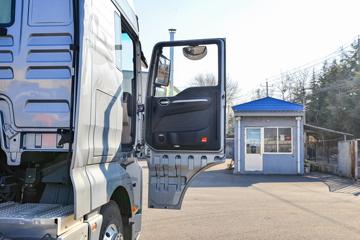 �й����� �ǵ¿�SITRAK G7S�ؿ� �ݻ��� 570���� 6X4 AMT�Զ���ǣ����(Һ��)ͼƬ