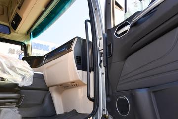 �й����� �ǵ¿�SITRAK G7S�ؿ� �ݻ��� 570���� 6X4 AMT�Զ���ǣ����(Һ��)ͼƬ