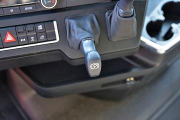 �й����� �ǵ¿�SITRAK G7S�ؿ� �ݻ��� 570���� 6X4 AMT�Զ���ǣ����(Һ��)ͼƬ