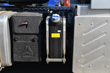 �й����� �ǵ¿�SITRAK G7S�ؿ� �ݻ��� 570���� 6X4 AMT�Զ���ǣ����(Һ��)ͼƬ