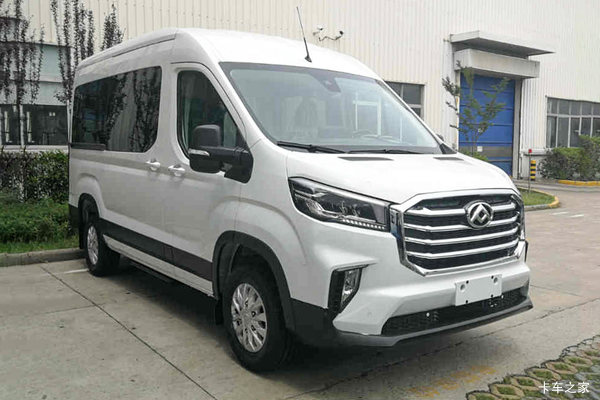 上汽大通V90 2024款 智捷版 2.0T柴油 150马力 手动短轴 5/6座中顶轻客(后驱)