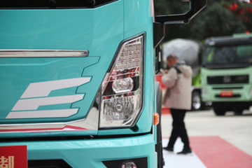 �й������ɶ����ó� V2-X 4.5T 4.15�׵��Ŵ��綯��դʽ�Ῠ100.46kWhͼƬ