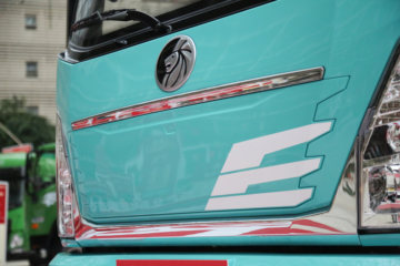 �й������ɶ����ó� V2-X 4.5T 4.15�׵��Ŵ��綯��դʽ�Ῠ100.46kWhͼƬ