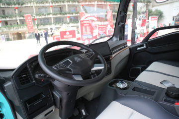 �й������ɶ����ó� V2-X 4.5T 4.15�׵��Ŵ��綯��դʽ�Ῠ100.46kWhͼƬ