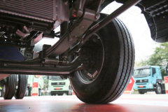 中国重汽成都商用车 V2-X 4.5T 4.15米单排纯电动仓栅式轻卡100.46kWh