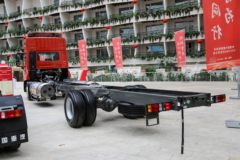 中国重汽成都商用车 豪沃V5-X 290马力 4X2 9.8米LNG厢式载货车 中国重汽成都商用车 豪沃V5-X 290马力 4X2 9.8米LNG厢式载货车