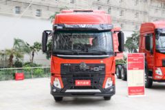 中国重汽成都商用车 豪沃V5-X 290马力 4X2 9.8米LNG厢式载货车 中国重汽成都商用车 豪沃V5-X 290马力 4X2 9.8米LNG厢式载货车