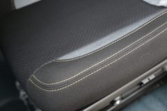 中国重汽成都商用车 豪沃V5-X 290马力 4X2 9.8米LNG厢式载货车 中国重汽成都商用车 豪沃V5-X 290马力 4X2 9.8米LNG厢式载货车