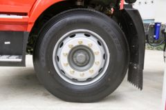 中国重汽成都商用车 豪沃V5-X 290马力 4X2 9.8米LNG厢式载货车 中国重汽成都商用车 豪沃V5-X 290马力 4X2 9.8米LNG厢式载货车