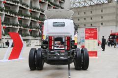 中国重汽成都商用车 V2-X 4.5T 4.15米单排纯电动厢式轻卡98.04kWh