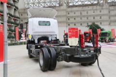 中国重汽成都商用车 V2-X 4.5T 4.15米单排纯电动厢式轻卡98.04kWh