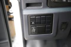 中国重汽成都商用车 V2-X 4.5T 4.15米单排纯电动厢式轻卡98.04kWh