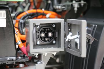 �й������ɶ����ó� V1-X С��ʨ 12T 4X2 3.8�״��綯��ж��140kWhͼƬ