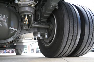 �й������ɶ����ó� V1-X С��ʨ 12T 4X2 3.8�״��綯��ж��140kWhͼƬ