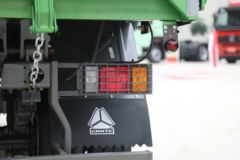 中国重汽成都商用车 V1-X 小金狮 12T 4X2 3.8米纯电动自卸车140kWh 中国重汽成都商用车 V1-X 小金狮 12T 4X2 3.8米纯电动自卸车140kWh