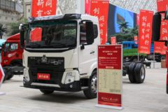 中国重汽成都商用车 豪沃V5-X 新星版 245马力 4X2 6.8米厢式载货车 中国重汽成都商用车 豪沃V5-X 新星版 245马力 4X2 6.8米厢式载货车
