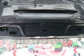 豪沃V7-X&nbsp;电动自卸车驾驶室图片