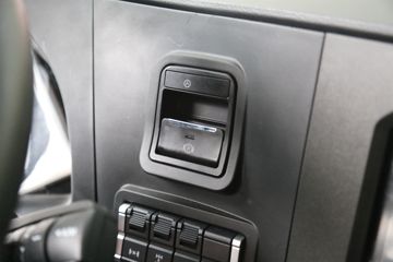 �й������ɶ����ó� V7-X ����ȫ�ڰ� 31T 8X4 5.6�׻���ʽ���綯��ж��601kWhͼƬ